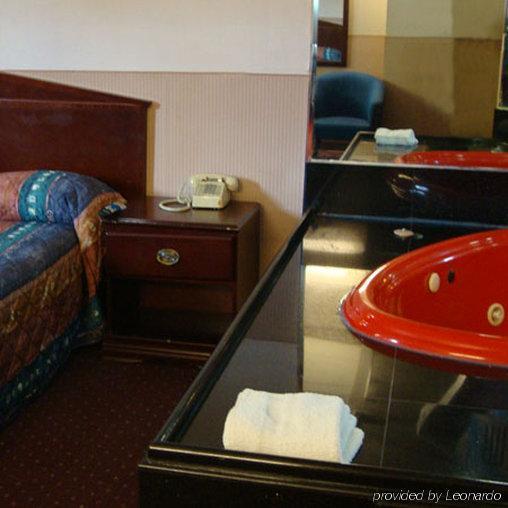 Riviera Motor Inn Brooklyn Ню Йорк Стая снимка
